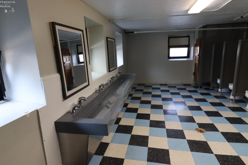 1925 Barker Street, Sandusky, 44870, ,Commercial,For Sale,Barker,20252596