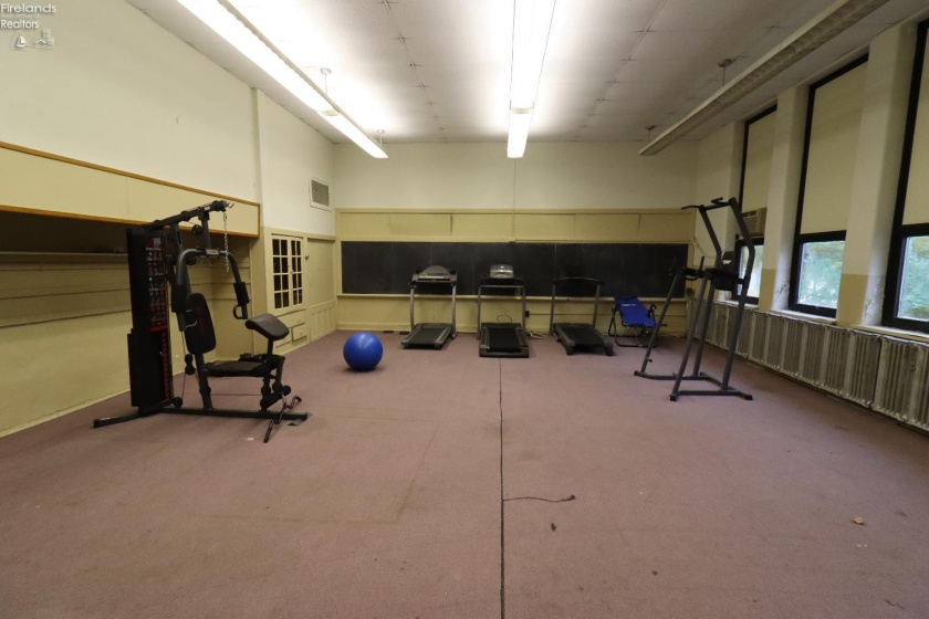 1925 Barker Street, Sandusky, 44870, ,Commercial,For Sale,Barker,20252596
