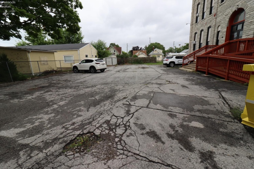 1925 Barker Street, Sandusky, 44870, ,Commercial,For Sale,Barker,20252596
