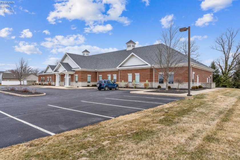 2498 Bluestone, Findlay, 45840, ,Commercial For Lease,For Lease,Bluestone,20252726