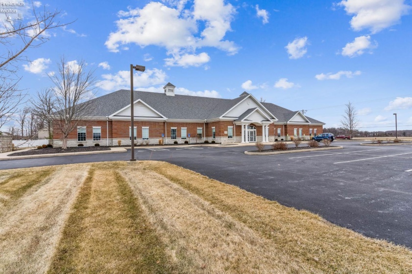 2498 Bluestone, Findlay, 45840, ,Commercial For Lease,For Lease,Bluestone,20252726