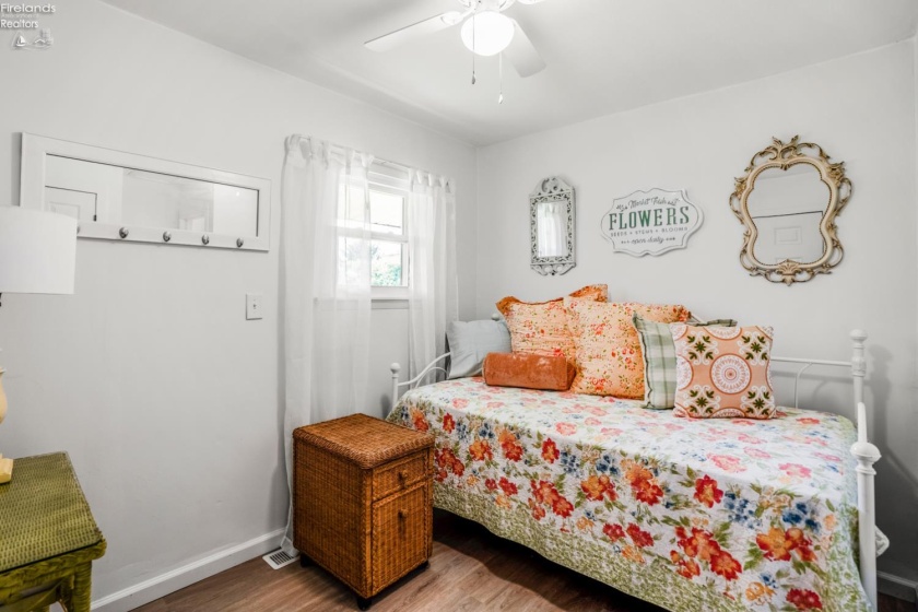 10700 Bayshore Road, Marblehead, 43440, 3 Bedrooms Bedrooms, ,1 BathroomBathrooms,Residential,For Sale,Bayshore,20252230