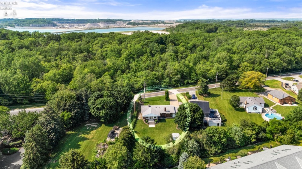 10700 Bayshore Road, Marblehead, 43440, 3 Bedrooms Bedrooms, ,1 BathroomBathrooms,Residential,For Sale,Bayshore,20252230
