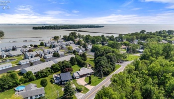 10700 Bayshore Road, Marblehead, 43440, 3 Bedrooms Bedrooms, ,1 BathroomBathrooms,Residential,For Sale,Bayshore,20252230