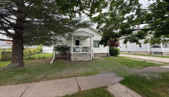 118 5th Street, Port Clinton, 43452, 3 Bedrooms Bedrooms, ,2 BathroomsBathrooms,Residential,For Sale,5th,20252113