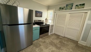 118 5th Street, Port Clinton, 43452, 3 Bedrooms Bedrooms, ,2 BathroomsBathrooms,Residential,For Sale,5th,20252113