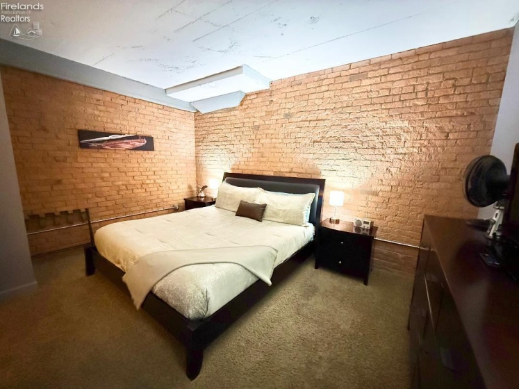 401 Shoreline Drive, Sandusky, 44870, 1 Bedroom Bedrooms, ,1 BathroomBathrooms,Residential,For Sale,Shoreline,20252235