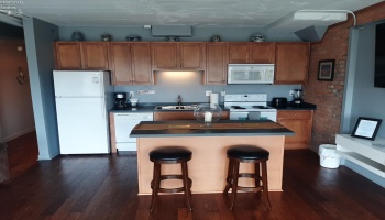 401 Shoreline Drive, Sandusky, 44870, 1 Bedroom Bedrooms, ,1 BathroomBathrooms,Residential,For Sale,Shoreline,20252235