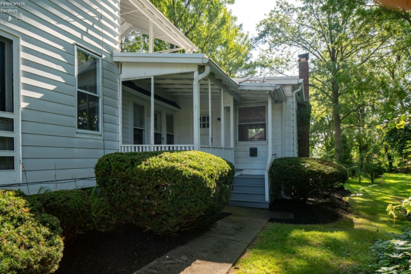 81 Professor Street, Oberlin, 44074, ,Multiple Units,For Sale,Professor,20252820