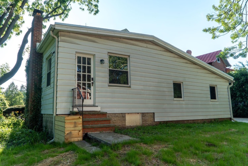 81 Professor Street, Oberlin, 44074, ,Multiple Units,For Sale,Professor,20252820