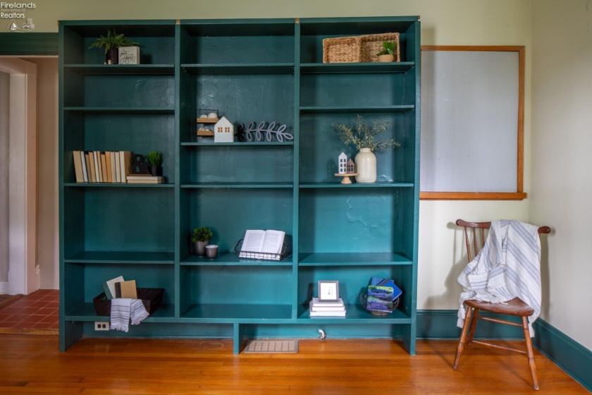 81 Professor Street, Oberlin, 44074, ,Multiple Units,For Sale,Professor,20252820