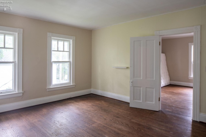 81 Professor Street, Oberlin, 44074, ,Multiple Units,For Sale,Professor,20252820
