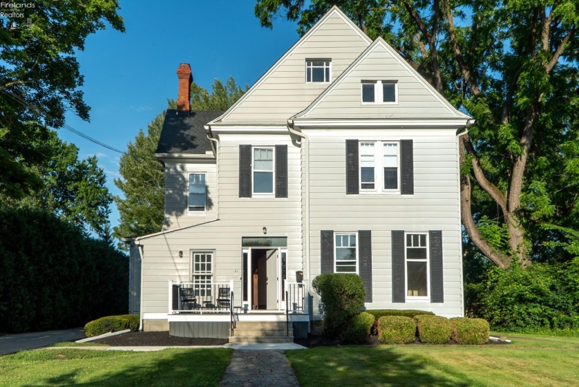 81 Professor Street, Oberlin, 44074, ,Multiple Units,For Sale,Professor,20252820