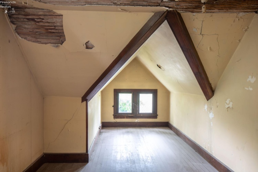 81 Professor Street, Oberlin, 44074, ,Multiple Units,For Sale,Professor,20252820