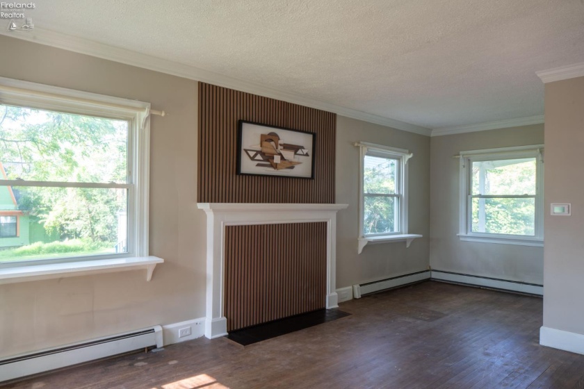 81 Professor Street, Oberlin, 44074, ,Multiple Units,For Sale,Professor,20252820