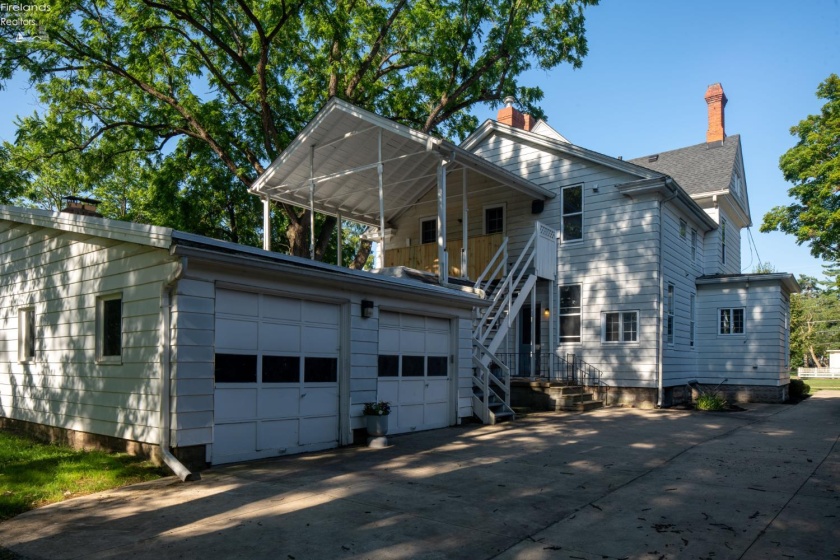 81 Professor Street, Oberlin, 44074, ,Multiple Units,For Sale,Professor,20252820