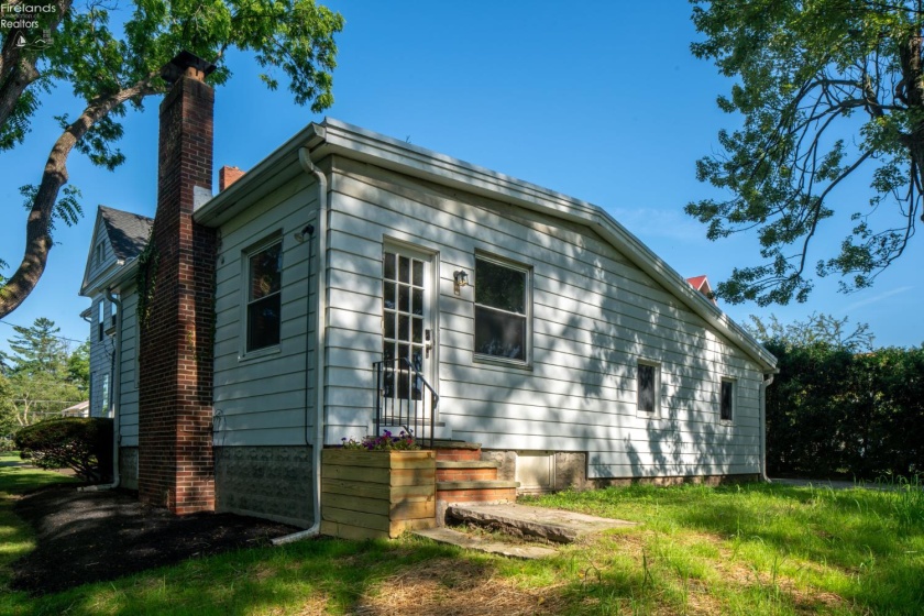 81 Professor Street, Oberlin, 44074, ,Multiple Units,For Sale,Professor,20252820
