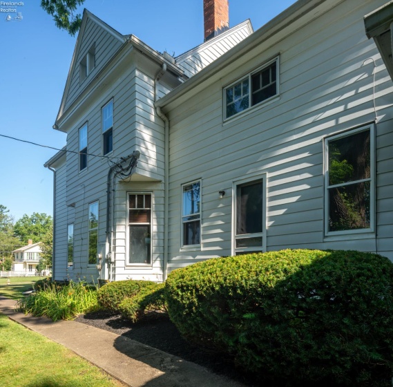 81 Professor Street, Oberlin, 44074, ,Multiple Units,For Sale,Professor,20252820
