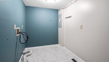 104 Ken Lee Drive, Green Springs, 44836, 3 Bedrooms Bedrooms, ,2 BathroomsBathrooms,Residential,For Sale,Ken Lee,20252213