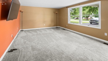 104 Ken Lee Drive, Green Springs, 44836, 3 Bedrooms Bedrooms, ,2 BathroomsBathrooms,Residential,For Sale,Ken Lee,20252213