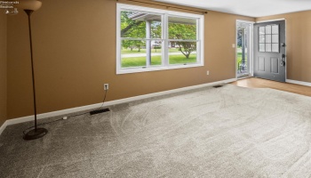 104 Ken Lee Drive, Green Springs, 44836, 3 Bedrooms Bedrooms, ,2 BathroomsBathrooms,Residential,For Sale,Ken Lee,20252213