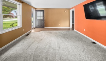 104 Ken Lee Drive, Green Springs, 44836, 3 Bedrooms Bedrooms, ,2 BathroomsBathrooms,Residential,For Sale,Ken Lee,20252213