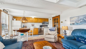 Living Room/Kitchen