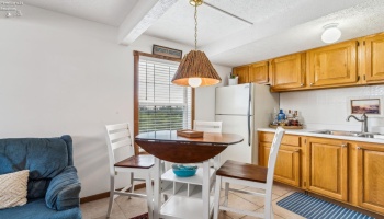Kitchen/Dining Area