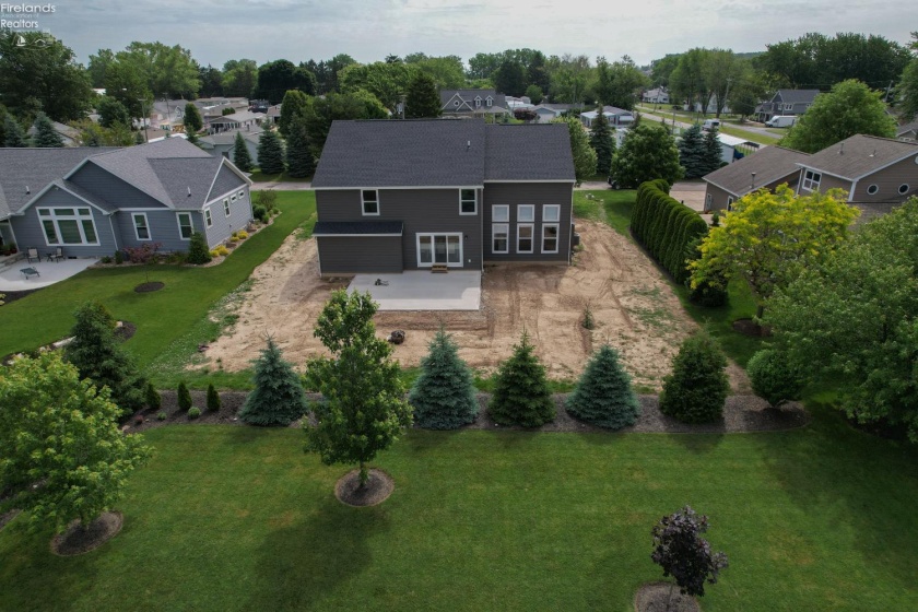 3046 Searay, Port Clinton, 43452, 5 Bedrooms Bedrooms, ,4 BathroomsBathrooms,Residential,For Sale,Searay,20252155