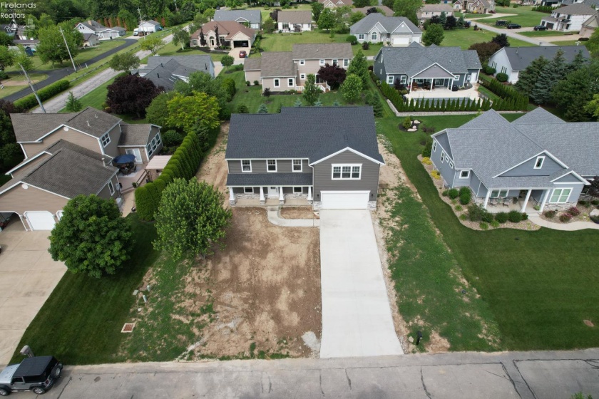 3046 Searay, Port Clinton, 43452, 5 Bedrooms Bedrooms, ,4 BathroomsBathrooms,Residential,For Sale,Searay,20252155