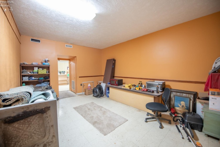 1121 Clayberg Road, Greenwich, 44837, ,Commercial,For Sale,Clayberg,20252875
