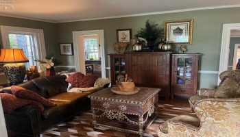Family/Sitting Room.