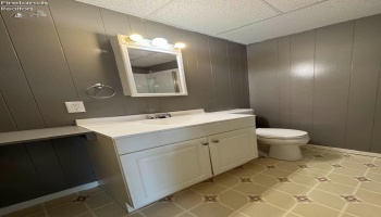 38 Washington Street, Tiffin, 44883, ,Multiple Units,For Sale,Washington,20252901