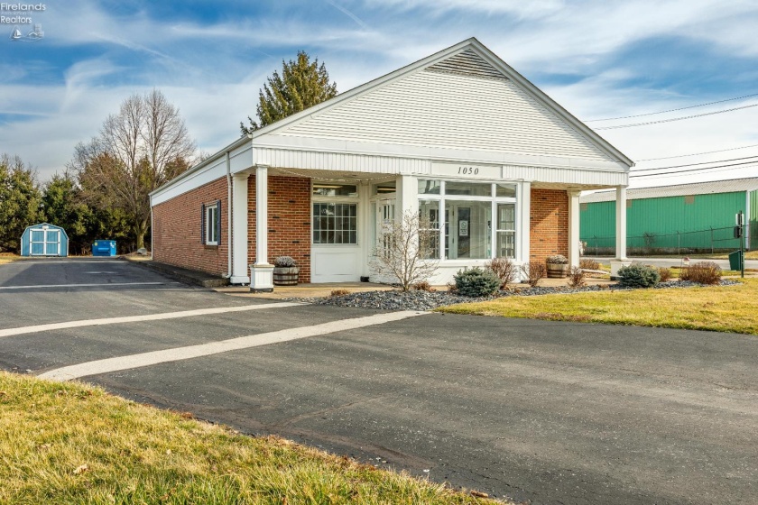 1050 Castalia Street, Bellevue, 44811, ,Commercial,For Sale,Castalia,20252988
