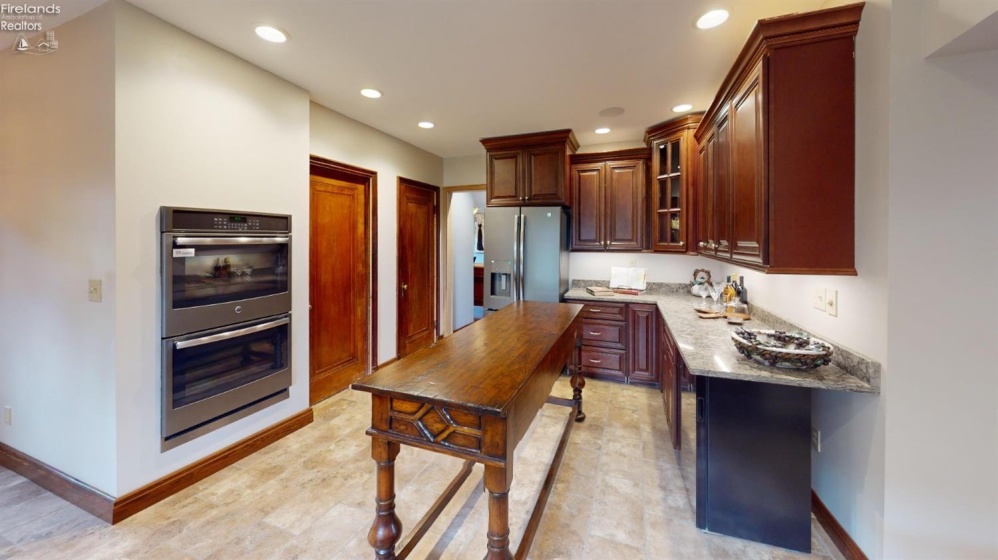 2484 Buckland Avenue, Fremont, 43420, 3 Bedrooms Bedrooms, ,2 BathroomsBathrooms,Residential,For Sale,Buckland,20252302 2484 Buckland Avenue, Fremont, 43420, 3 Bedrooms Bedrooms, ,2 BathroomsBathrooms,Residential,For Sale,Buckland,20252302