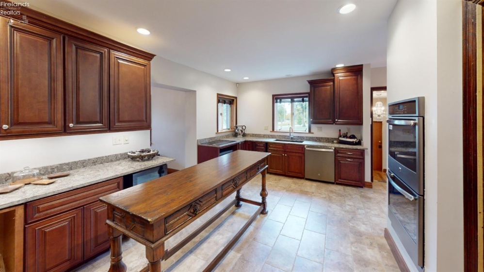 2484 Buckland Avenue, Fremont, 43420, 3 Bedrooms Bedrooms, ,2 BathroomsBathrooms,Residential,For Sale,Buckland,20252302 2484 Buckland Avenue, Fremont, 43420, 3 Bedrooms Bedrooms, ,2 BathroomsBathrooms,Residential,For Sale,Buckland,20252302