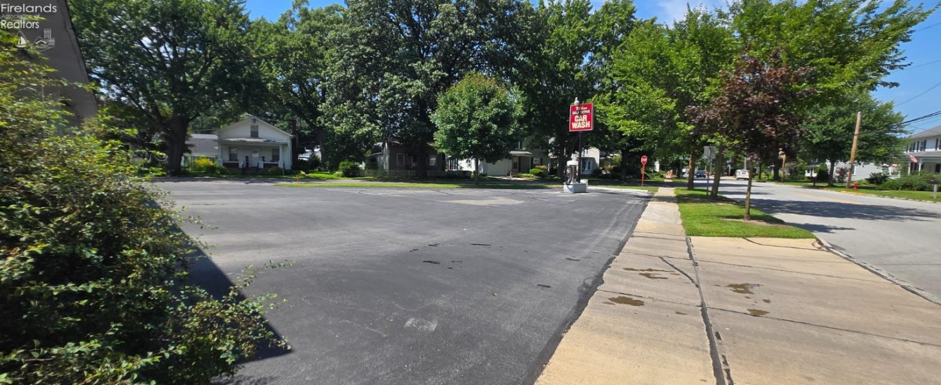95 Main Street, Milan, 44846, ,Commercial,For Sale,Main,20252975