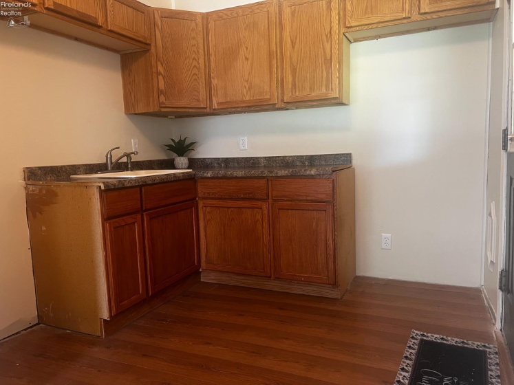 45 Kniffin Street, Greenwich, 44837, ,Multiple Units,For Sale,Kniffin,20253003