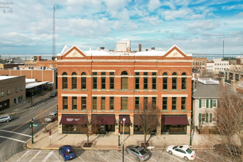 237 Washington Row, Sandusky, 44870, ,Commercial,For Sale,Washington Row,20253050