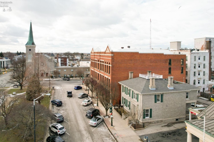 237 Washington Row, Sandusky, 44870, ,Commercial,For Sale,Washington Row,20253050