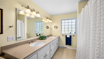 4520 Cliff Road, Port Clinton, 43452, 3 Bedrooms Bedrooms, ,3 BathroomsBathrooms,Residential,For Sale,Cliff,20252404