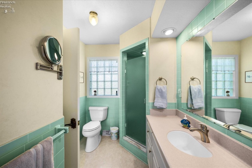 4520 Cliff Road, Port Clinton, 43452, 3 Bedrooms Bedrooms, ,3 BathroomsBathrooms,Residential,For Sale,Cliff,20252404