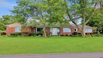 4520 Cliff Road, Port Clinton, 43452, 3 Bedrooms Bedrooms, ,3 BathroomsBathrooms,Residential,For Sale,Cliff,20252404