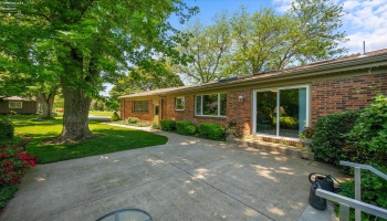 4520 Cliff Road, Port Clinton, 43452, 3 Bedrooms Bedrooms, ,3 BathroomsBathrooms,Residential,For Sale,Cliff,20252404