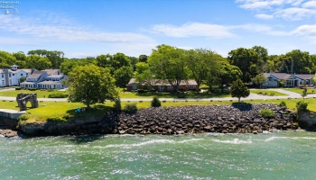 4520 Cliff Road, Port Clinton, 43452, 3 Bedrooms Bedrooms, ,3 BathroomsBathrooms,Residential,For Sale,Cliff,20252404