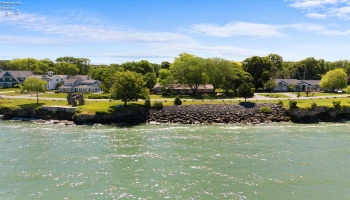 4520 Cliff Road, Port Clinton, 43452, 3 Bedrooms Bedrooms, ,3 BathroomsBathrooms,Residential,For Sale,Cliff,20252404