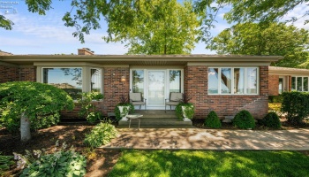 4520 Cliff Road, Port Clinton, 43452, 3 Bedrooms Bedrooms, ,3 BathroomsBathrooms,Residential,For Sale,Cliff,20252404
