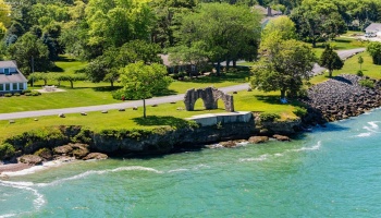 4520 Cliff Road, Port Clinton, 43452, 3 Bedrooms Bedrooms, ,3 BathroomsBathrooms,Residential,For Sale,Cliff,20252404