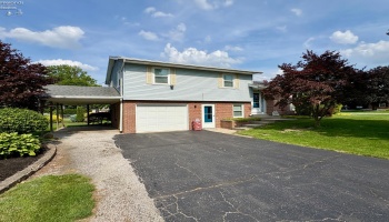 10 Pinewood Drive, Tiffin, 44883, 3 Bedrooms Bedrooms, ,2 BathroomsBathrooms,Residential,For Sale,Pinewood,20252386