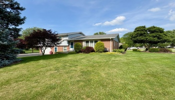 10 Pinewood Drive, Tiffin, 44883, 3 Bedrooms Bedrooms, ,2 BathroomsBathrooms,Residential,For Sale,Pinewood,20252386
